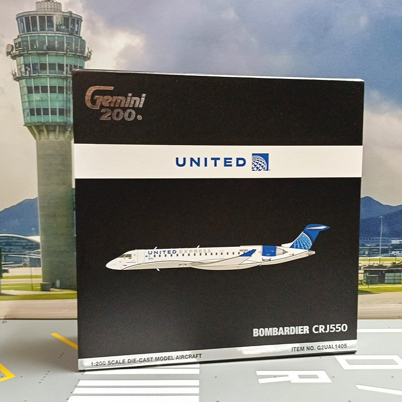 1:200 Geminijets United Airlines Bombardier CRJ550 Airplane Diecast Plane Model