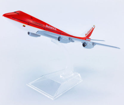 16cm Avianca BOEING 747-200 Passenger Airplane Plane Diecast Aircraft Model