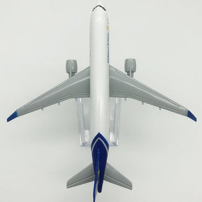 1:400 16cm Vietnam A321 Plane Model Aircraft Diecast Airlines Metal Ornaments