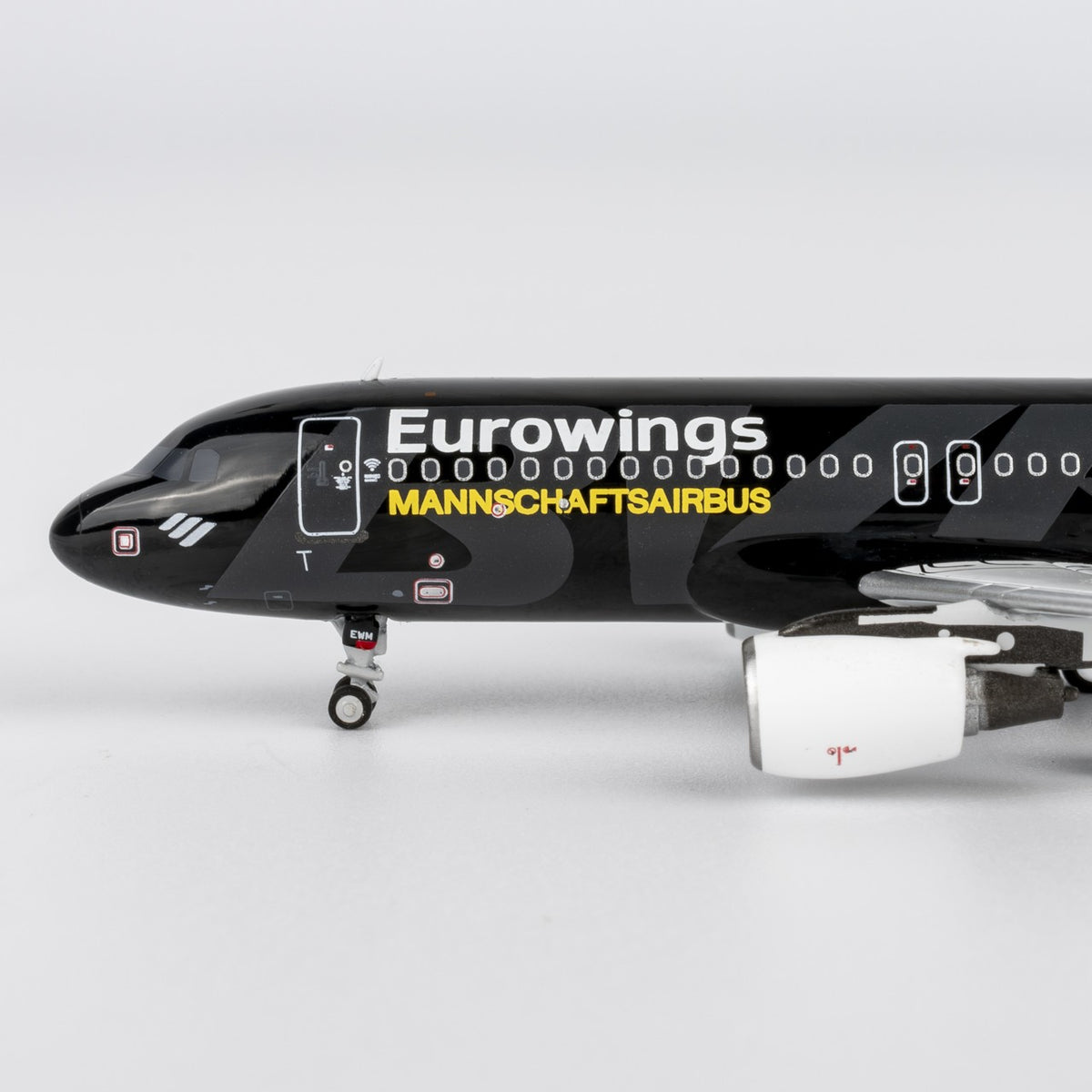 1:400 NGmodels Eurowings Airbus A320-200 Passenger Airplane Diecast Plane Model