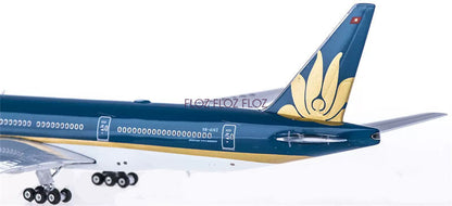 Phoenix Vietnam Airlines for Boeing B777-200ER VN-A143 1:400 Aircraft Model