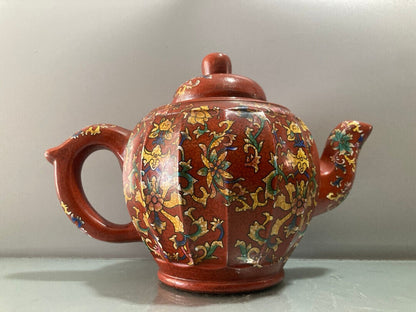 Chinese Yixing Zisha Clay Handmade Exquisite Teapot （紫砂彩绘壶）