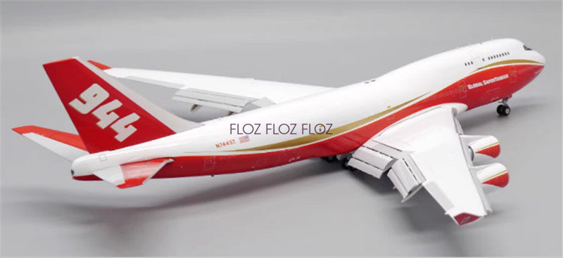 1:200 JC Global Super Tanker Services for Boeing B747-400F N744ST Flaps down