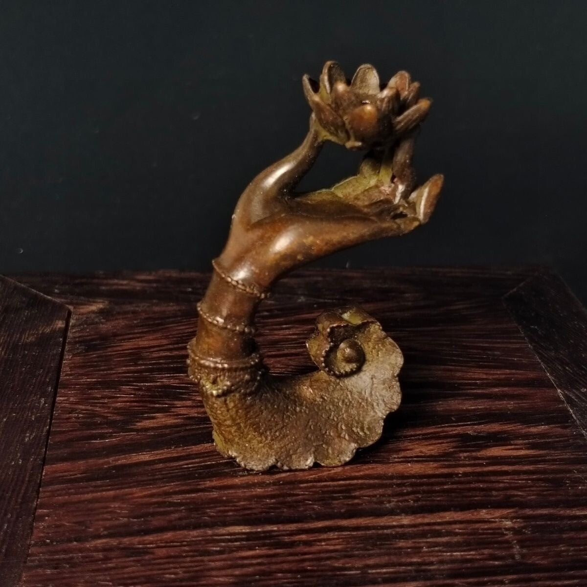 Rare copper fortune kwan-yin guan yin figure Statue table decoration tea pet