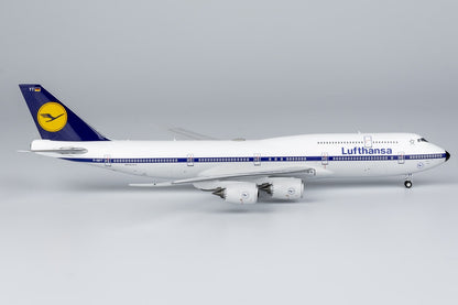 1:400 NGmodels Lufthansa B747-8 D-ABYT Passenger Airplane Diecast Plane Model