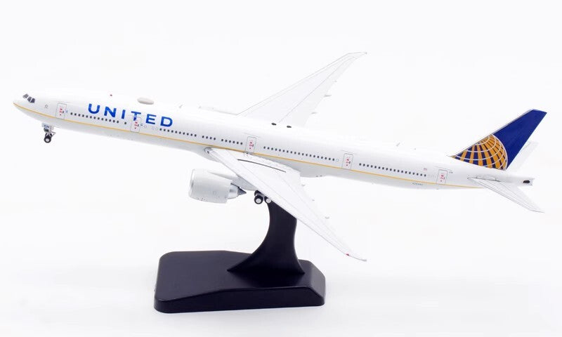 1:400 Aviation UNITED BOEING 777-300ER Passenger Aircraft Diecast Airplane Model