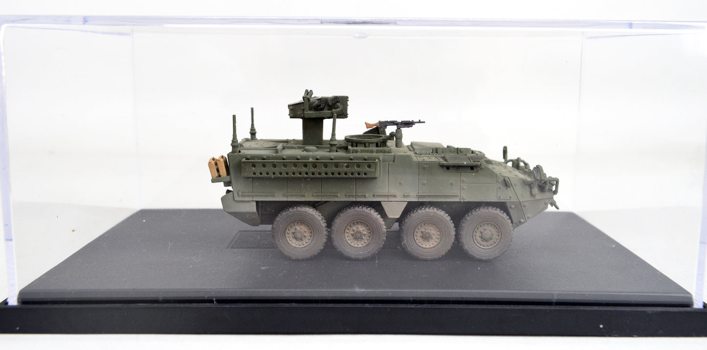 US M1134 Stryker Anti-Tank Missile Carrier FloZ 1/72 finished tank built model