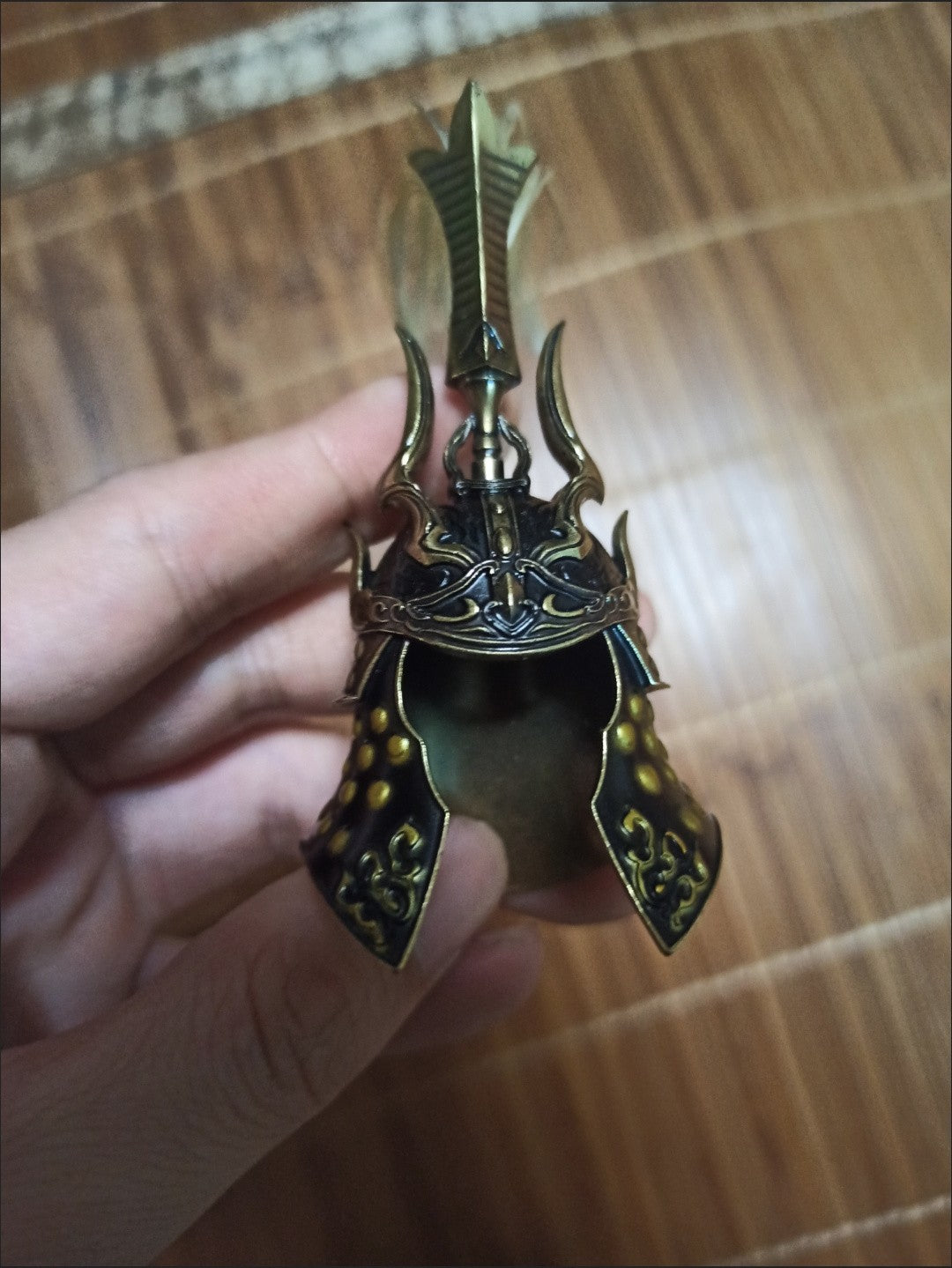 General Helmet Metal Model Ornament 8cm Phoenix Tail Soap Gold Helmet Decor