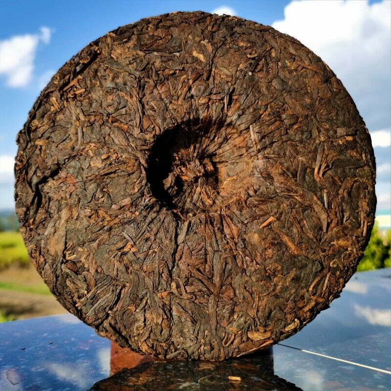 357g Top Yiwu Gong Cake Pu'er Tea Premium Old Tree Pu'er Tea Cake Healthy Drink