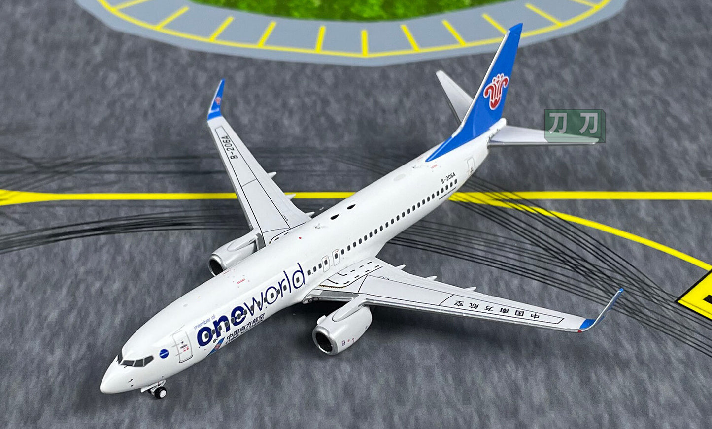 1:400 PandaModel CHINA SOUTHERN B737-800 B-206A Passenger Airplane Diecast Model
