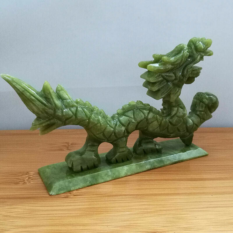 China Handmade Jade Carving Natural Jade Dragon Fengshui Decoration