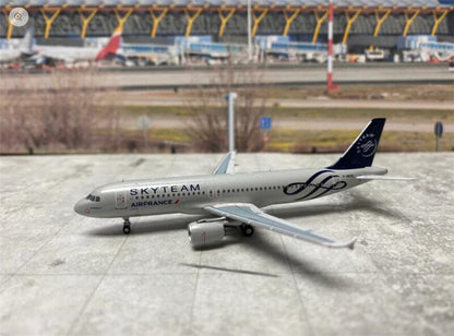 PANDAMODEL AIR FRANCE SKYTEAM Airbus A320 F-GKXS 1:400 DIECAST plane Pre-built