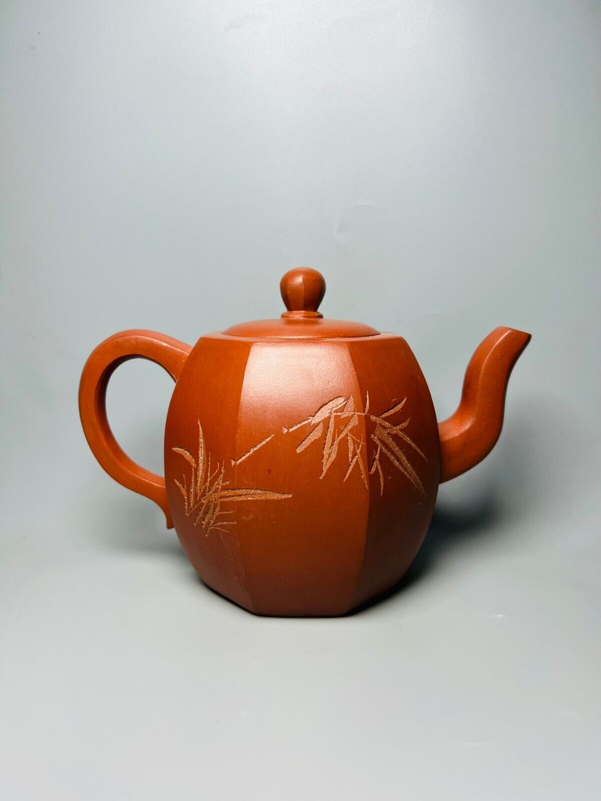 Chinese Yixing Zisha Clay Handmade Exquisite Teapot （六方刻字壶底款：顾景舟）