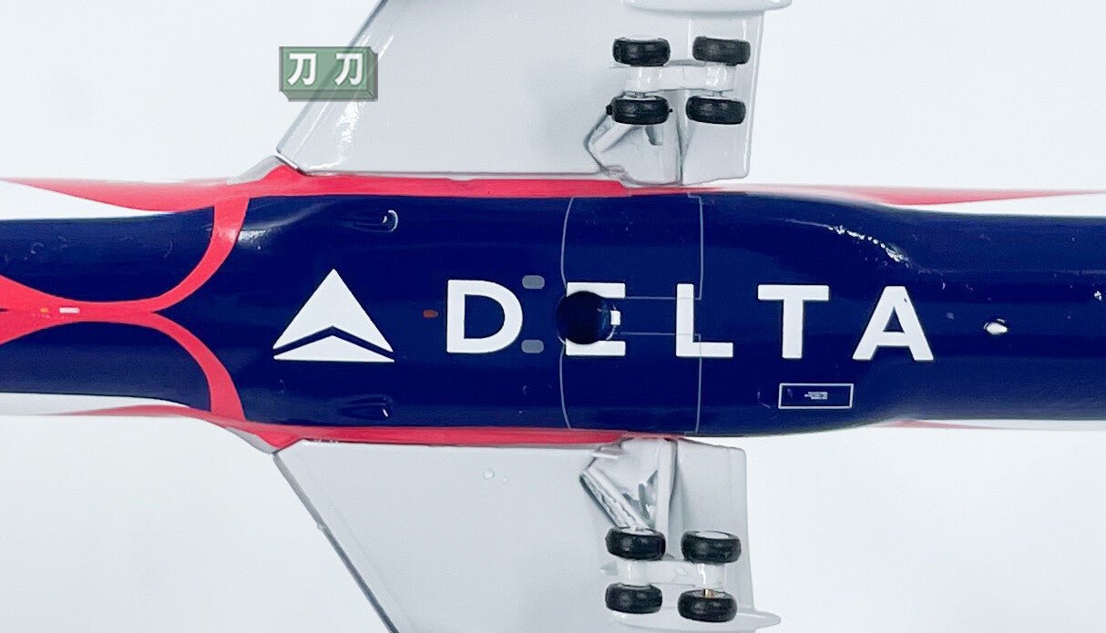 1:400 Panda DELTA BOEING 767-400 Passenger Airplane Diecast Aircraft Plane Model