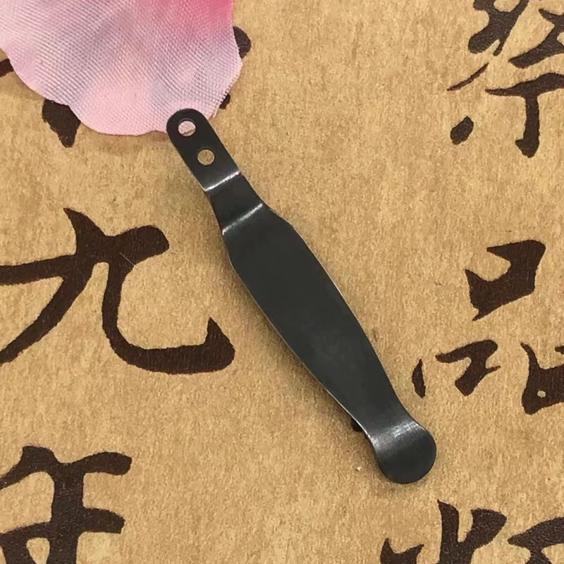 One Brass 5-Skull + Stainless Steel Pocket Clip for Rick Hinderer XM18 3.5”