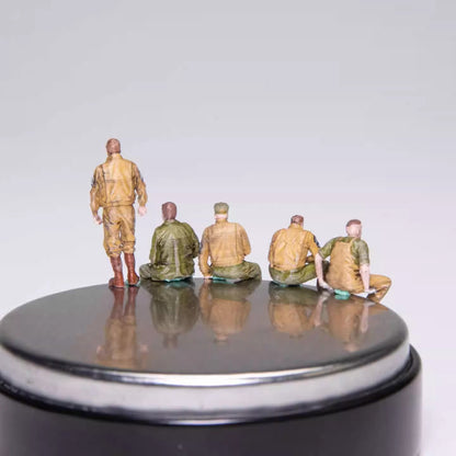 AM 1/72 Fury US Army Soldiers 5-Persons Complete Model Ornament（Without Tank）