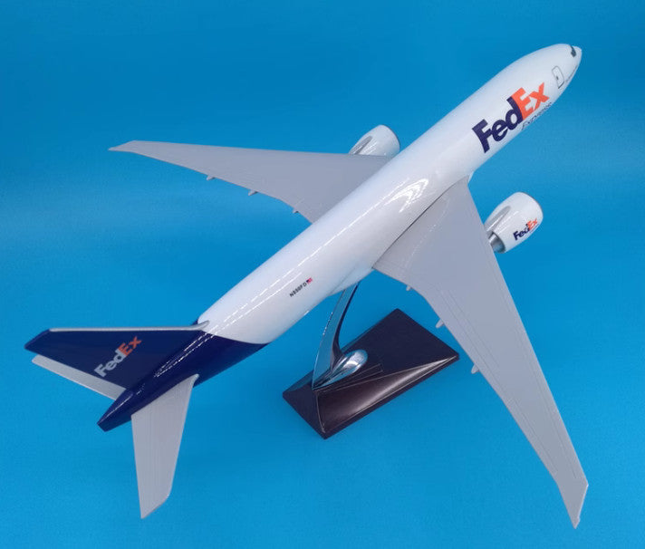 47CM FedEx Express BOEING 777 Passenger Airplane Resin Aircraft Plane Model