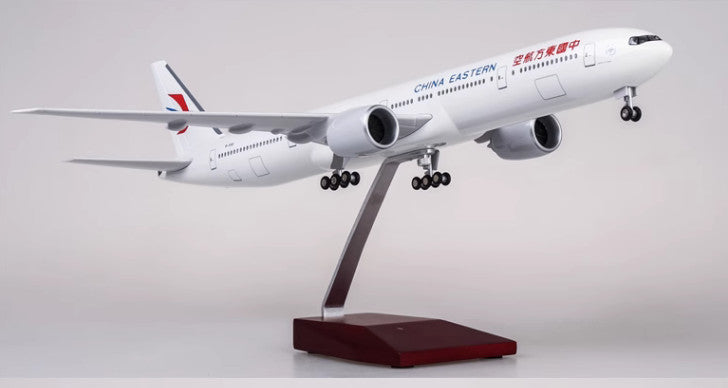 1:157 47CM CHINA EASTERN BOEING 777-300ER Airplane Landing Gear Resin Model