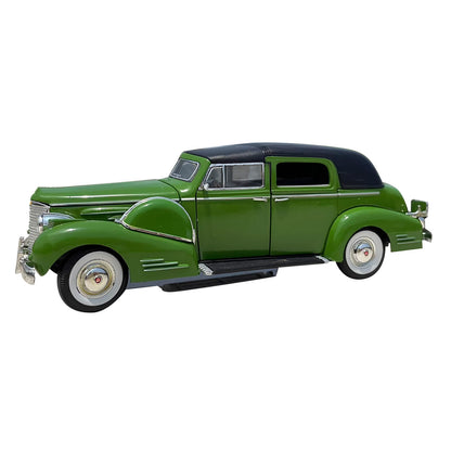 1:32 Scale Vintage Car Vehicles Simulation Alloy Model Car Souvenir Collection