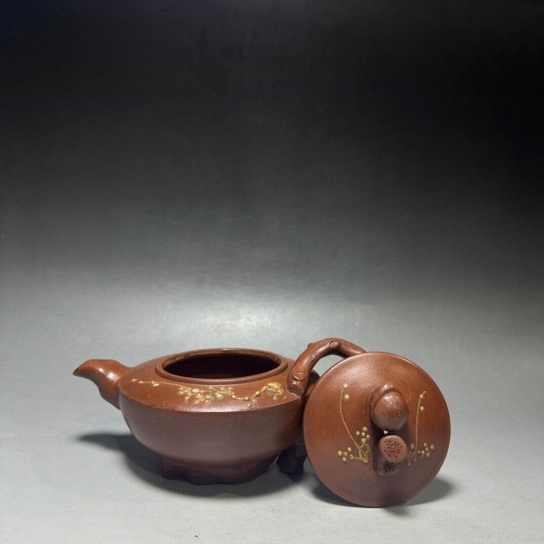 Chinese Yixing Zisha Clay Handmade Exquisite Teapot（泥绘仙桃壶 底款：顾景舟）