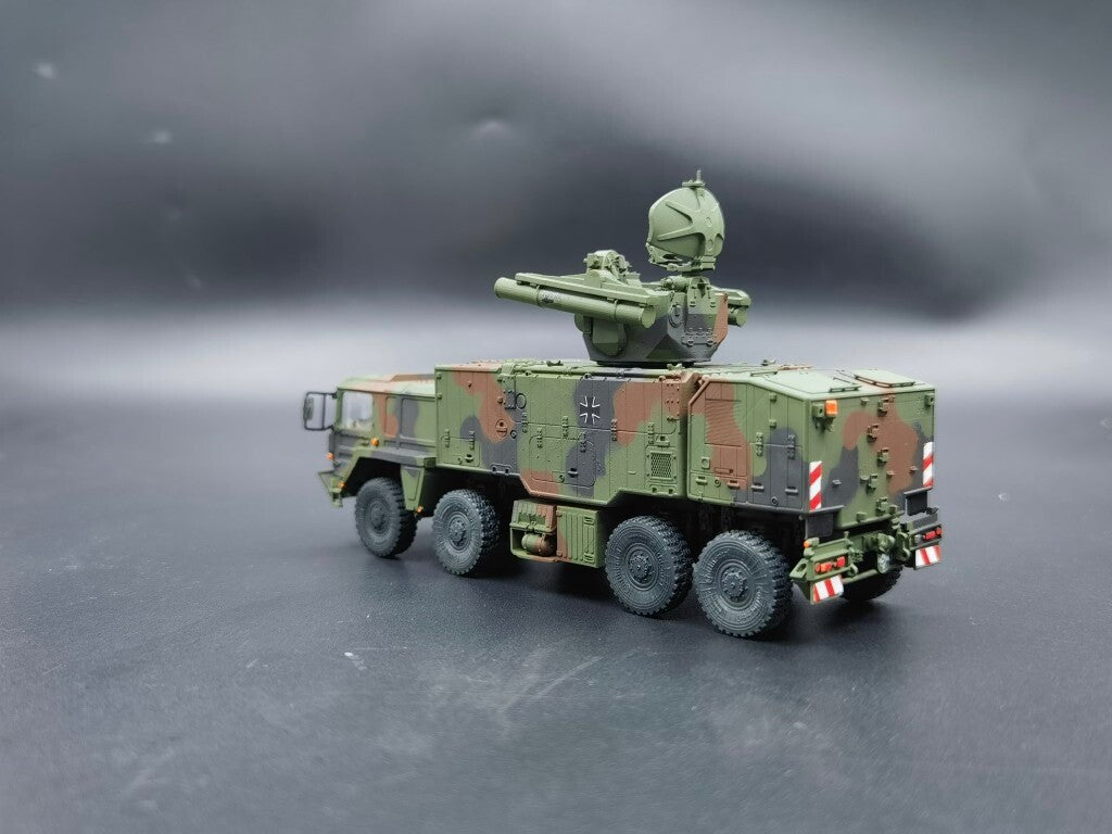 1/72 German Roland anti-aircraft vehicle model MAN series