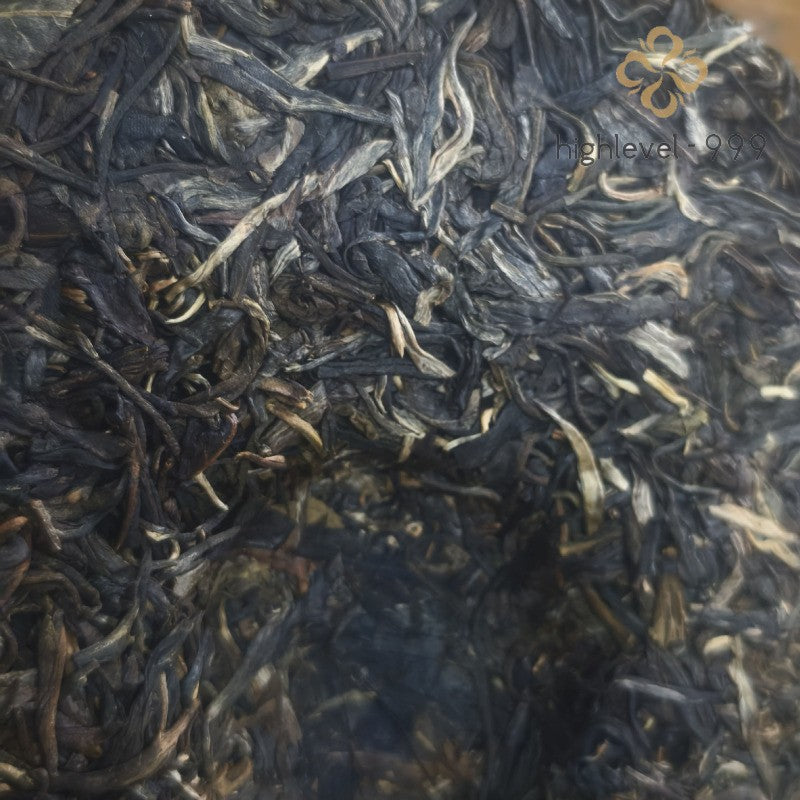 357g Raw Pu'er Yunnan Laobanzhang Old Tree 18 Year Qizi Compressed Tea Cake