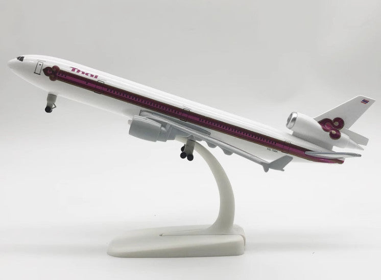 20CM Thai McDonnell Douglas MD-11 Passenger Aircraft Diecast Airplane Model