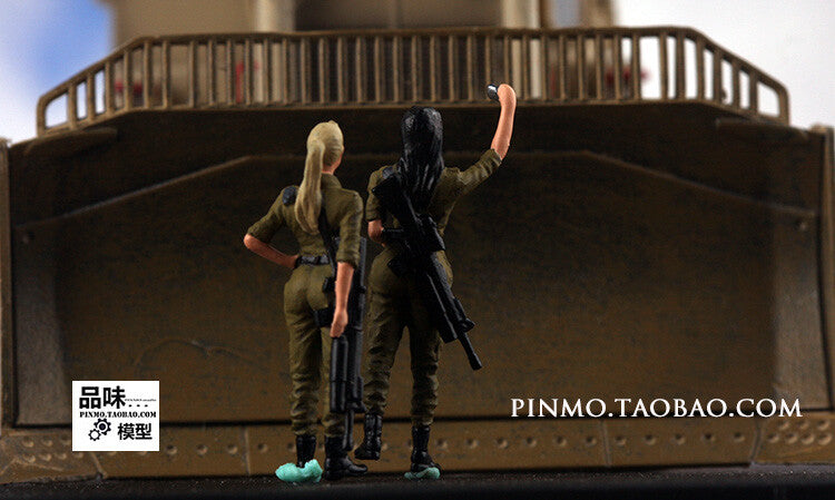 1/72 Israeli Female Soldier 2 Soldier Model
