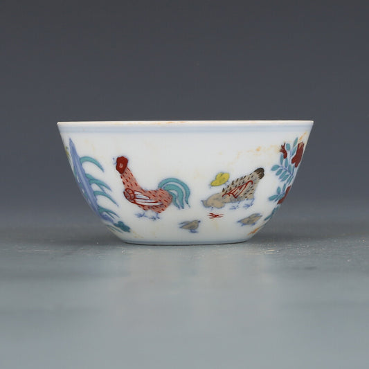 3.1" Chinese Ming Doucai Contrasting Colors Porcelain Animal Cock Rooster Cup