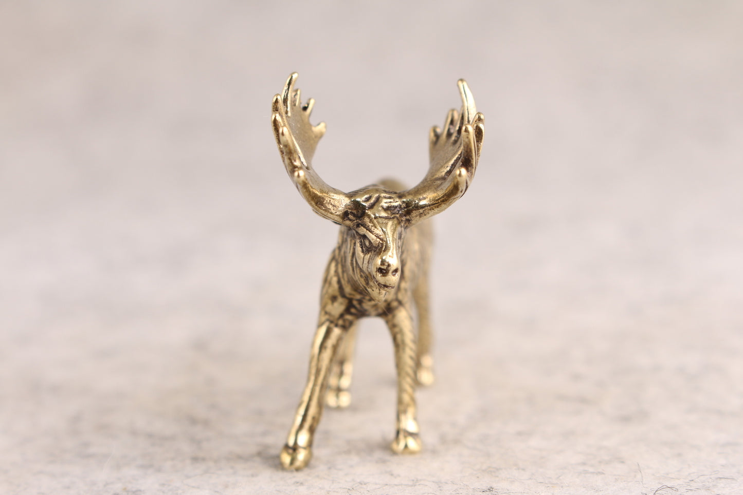Netsuke Mini Chinese Brass Handwork deer figure Statue tea pet fengshui
