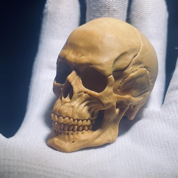 Boxwood Carved Skull Statue Hand Carving Wooden Art Sculpture Decor
