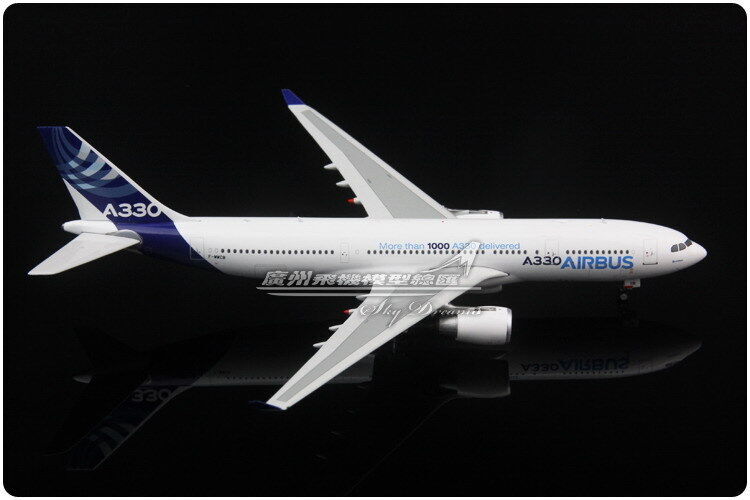 1:400 Phoenix AIRBUS A330-200 Passenger Airplane Plane Diecast Aircraft Model