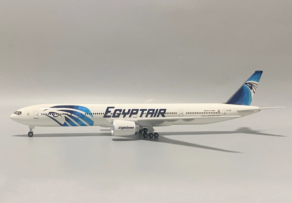 1:157 47CM EGYPT AIR BOEING 777-300ER Airplane Landing Gear Resin Aircraft Model