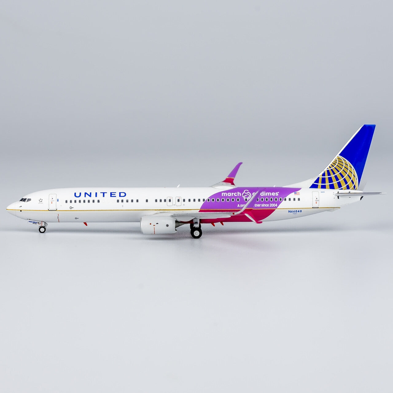 1:400 NG Model UNITED BOEING 737-900ER Passenger Airplane Diecast Aircraft Model
