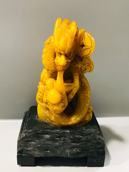 Chinese Shoushan Tianhuang Stone Carved Dragon Statue Seal Decor Collectible Art