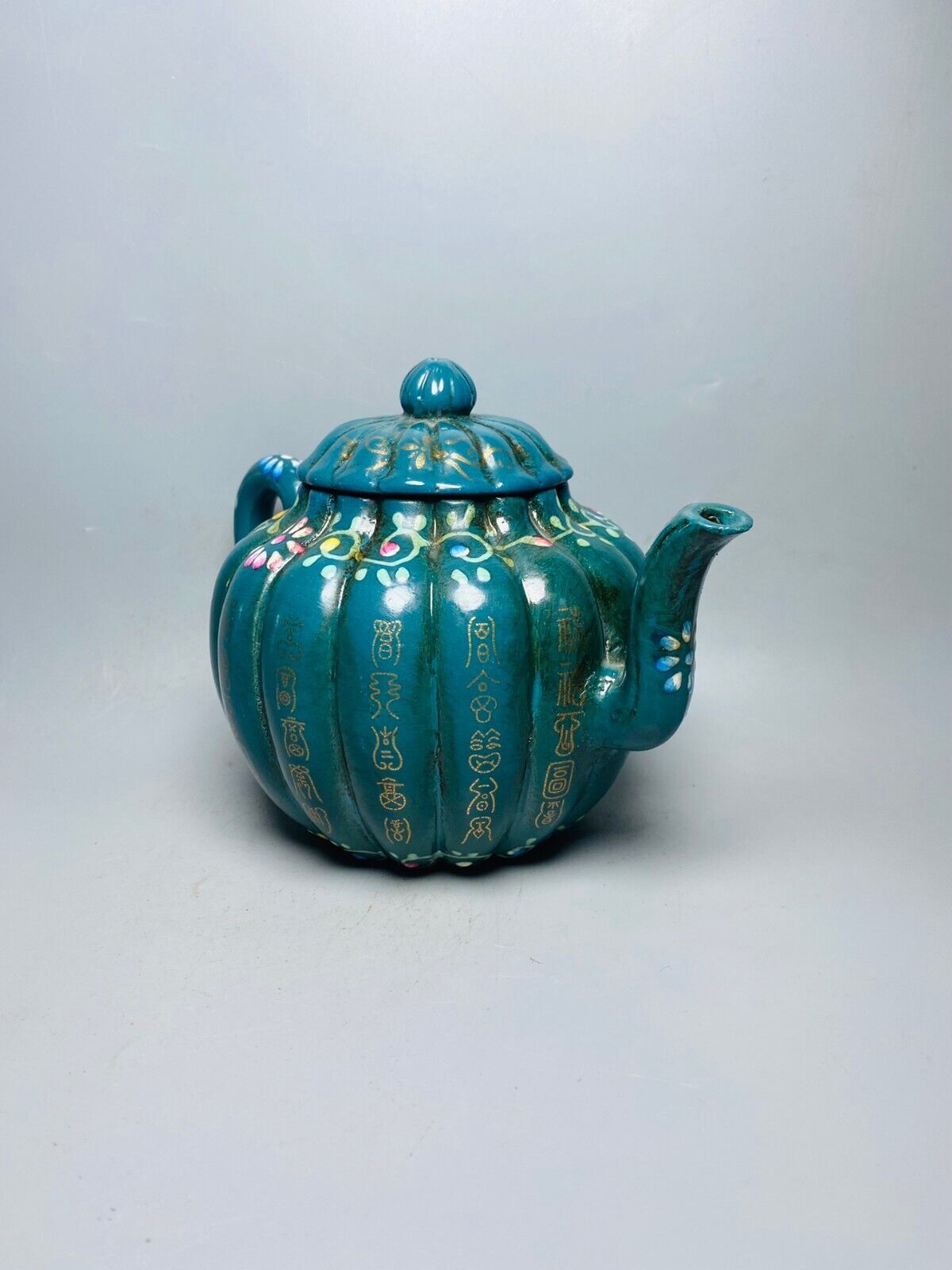 Chinese Yixing Zisha Clay Handmade Exquisite Teapot （珐琅彩筋纹 底款：徐友泉）