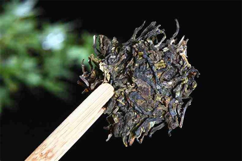 357g/12.59oz Classic Wild Field Incense Pu-erh Tea Ancient Raw Puer Tea Cake