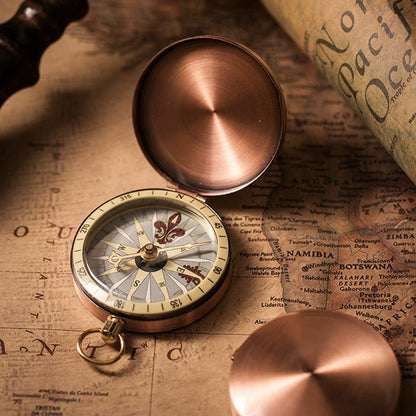 Pocket Compass Retro Copper Retro Flip Covers Watch Marine Survival Tool 71x50mm
