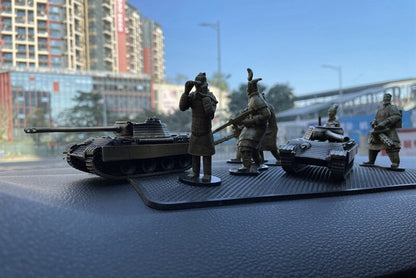 1:72 WW II Germany Panther Ausf.G Heavy Tank Model All-metal Silver