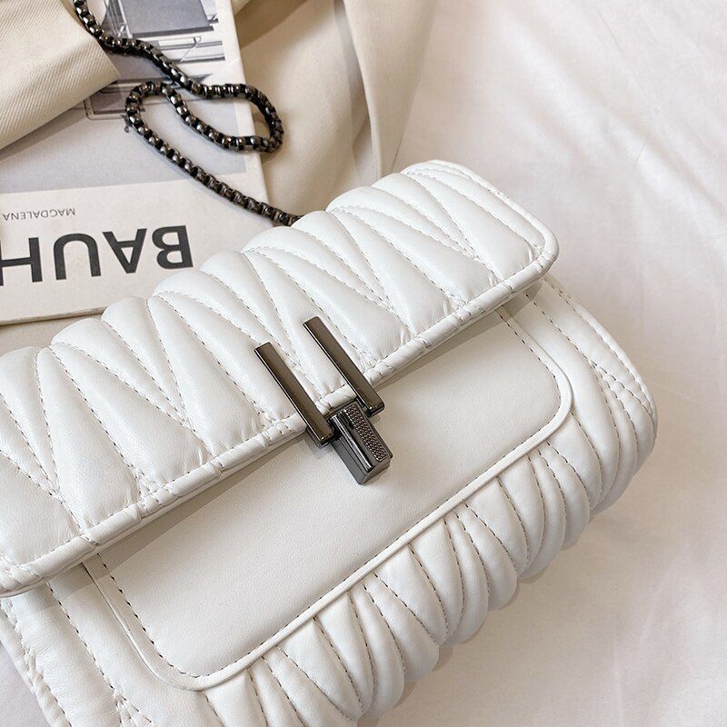 Synthetic Messenger Bag Handbag Luxury Purse Shoulder Bag 15*21*8 CM Nylon Pouch