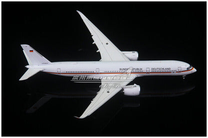 1:400 JC Wings LUFTWAFFE AIRBUS A350-900XWB Airplane Flap Down Diecast Model