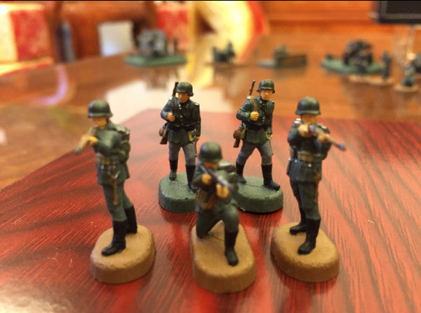 1/72 5Pcs World War II German Infantry Soldier Model