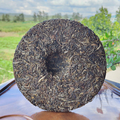 Laobanzhang Pu'er Raw Tea Cake Yunnan Ancient Tree Pu'er 357g