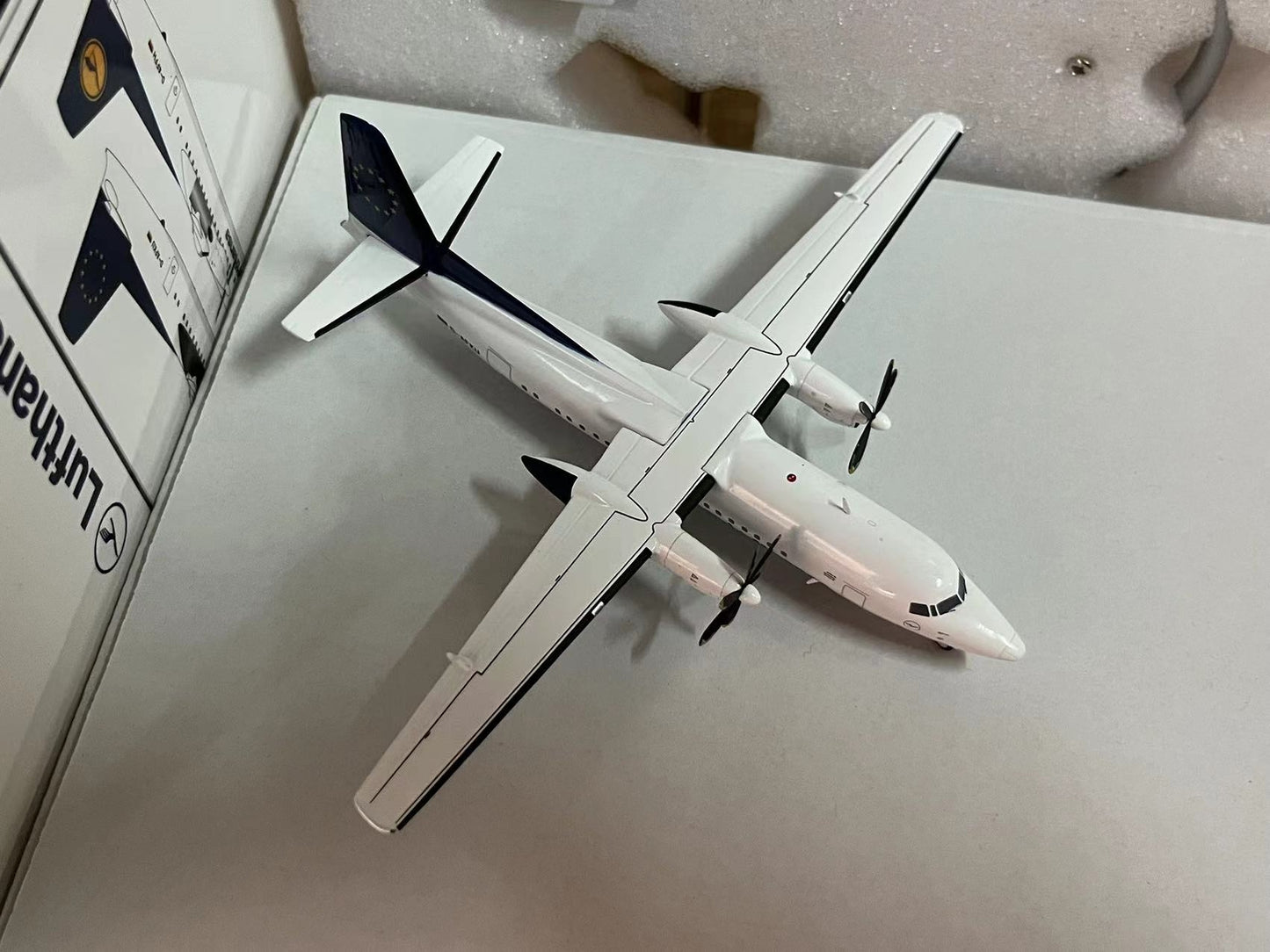 1:200 JC Wings Team Lufthansa Fokker 50 Passenger Plane Diecast Aircraft Model