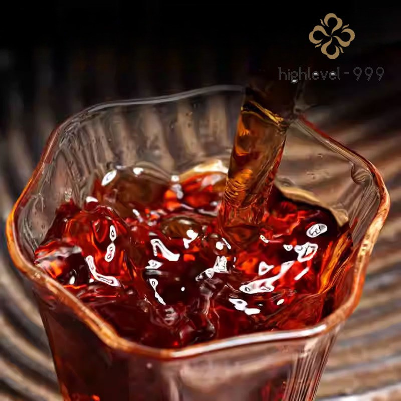 357g Gong Ting Ripe Puer Tea Cake Golden Flower Yunnan Aged Mellow Sweet Tea