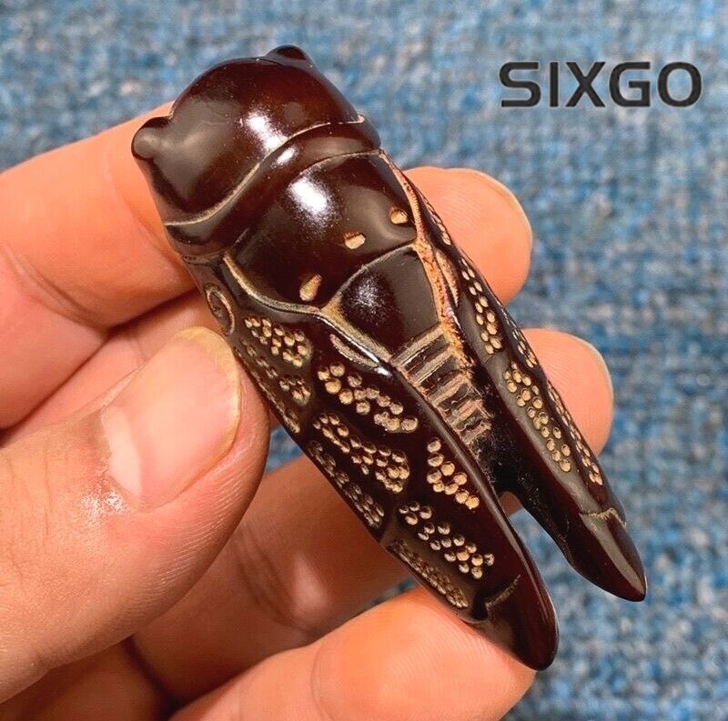 Natural Carved Cicada Pendant Statue Collection Hand Toy