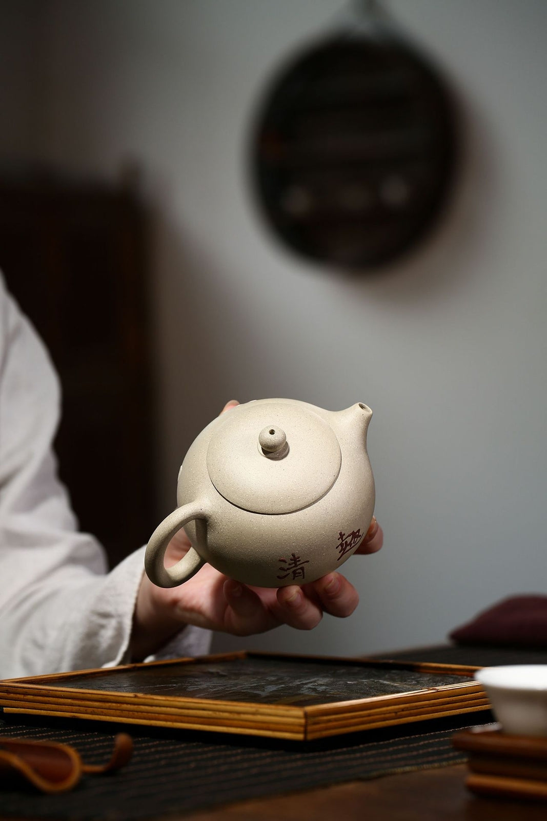 Chinese 100% Real Yixing Zisha White Duan Clay Floral Relief Carved Xishi Teapot