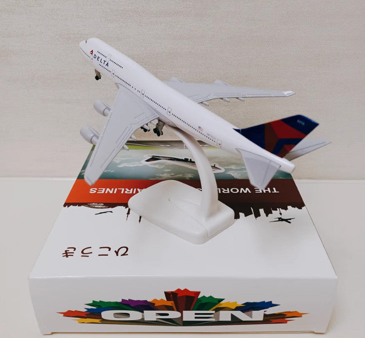 20CM DELTA BOEING 747-400 N670US Passenger Aircraft Plane Diecast Airplane Model