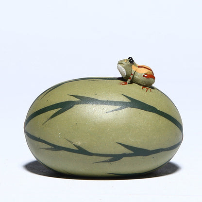 Water Spray Tea Pet Frog On Watermelon Statue Mini Tea Play Home Decoration Fun