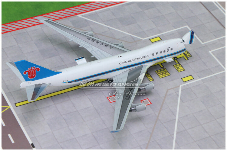 1:400 GeminiJets CHINA SOUTHERN BOEING B747-400F Airplane Diecast Aircraft Model
